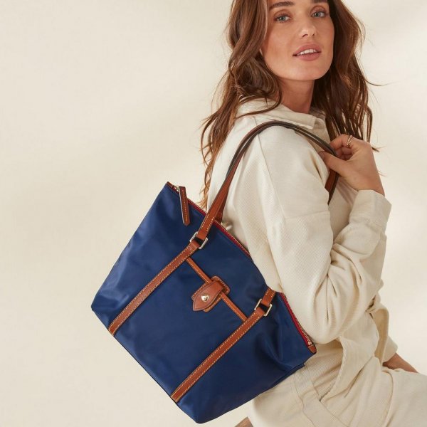 Wayfarer Zip Tote